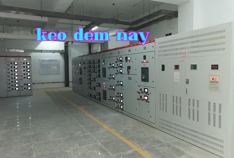 Nhà thi đấu đa năng trường THPT Song Thập